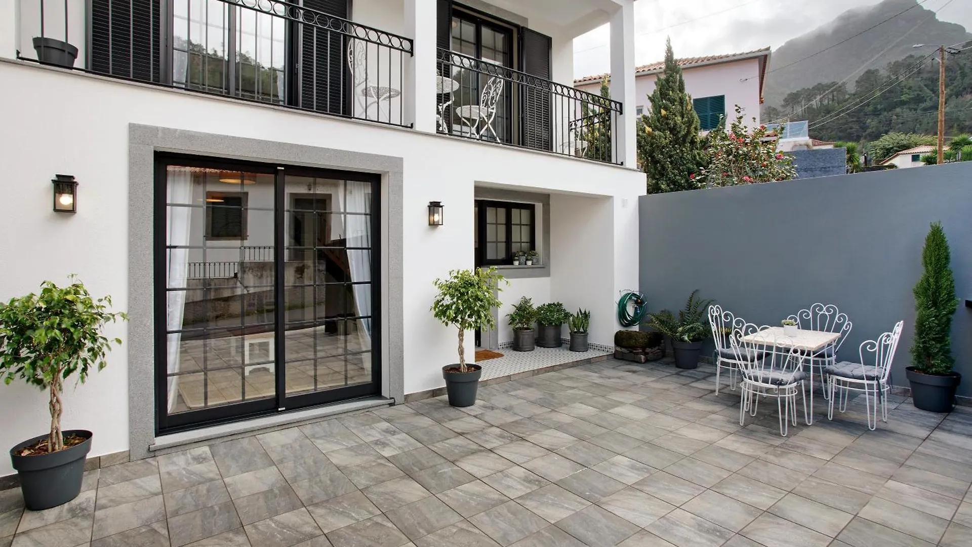 Casa Francisco contacts
